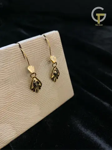 حلق ذهب عيار 21 من Ammar Gold