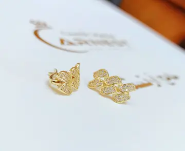 حلق ذهب عيار 18 من فاين جولد Fine gold