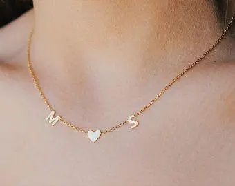 كوليه بالاسم ذهب عيار 18