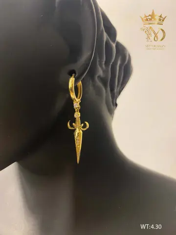 حلق ذهب عيار 18 من My design