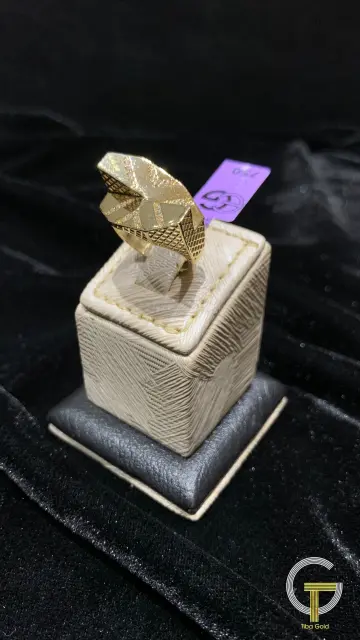 خاتم ذهب عيار 18 من ايجيبت جولد Egypt gold