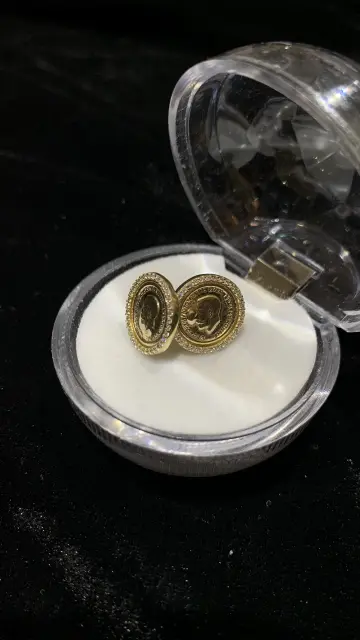 حلق ذهب عيار 18 من فاين جولد Fine gold