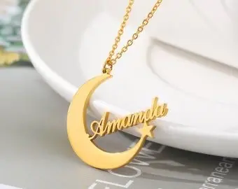 كوليه بالاسم ذهب عيار 18