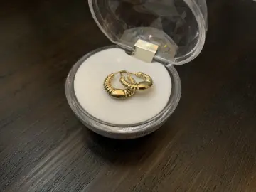 حلق ذهب عيار 18 من Ammar Gold
