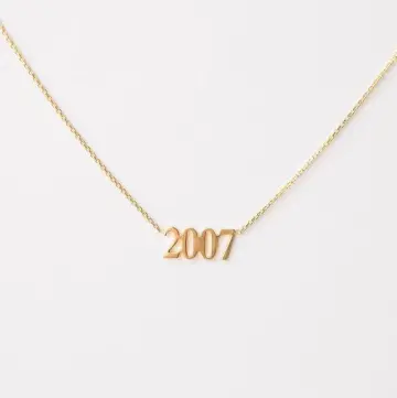 كوليه بالاسم ذهب عيار 18