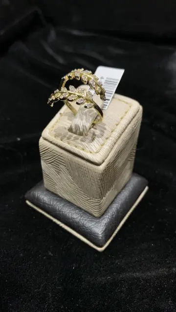 خاتم ذهب عيار 18 من رويال Royal