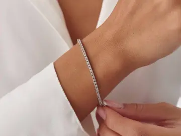 انسيال فضة عيار 925